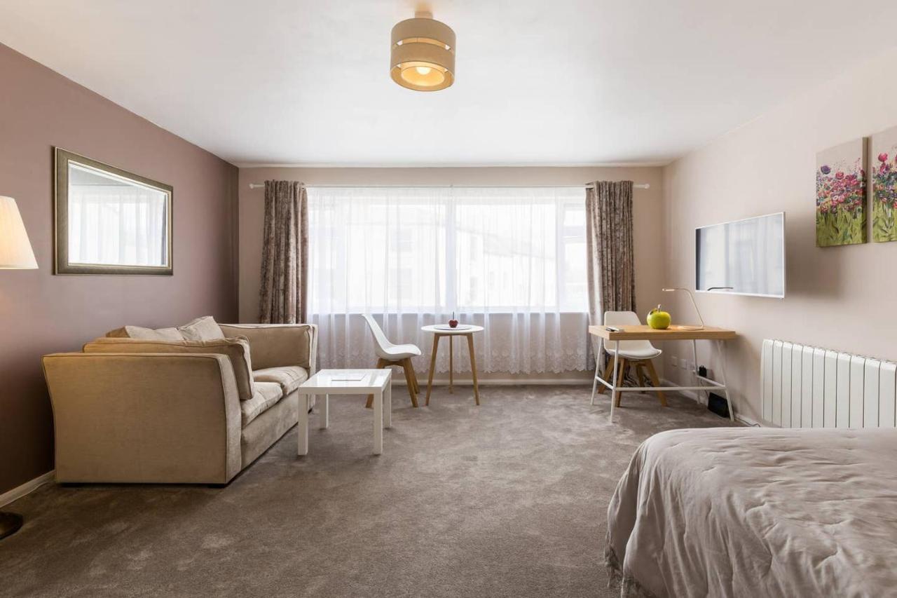 Chocolate Nest Apartment เลมิงตันสปา ภายนอก รูปภาพ