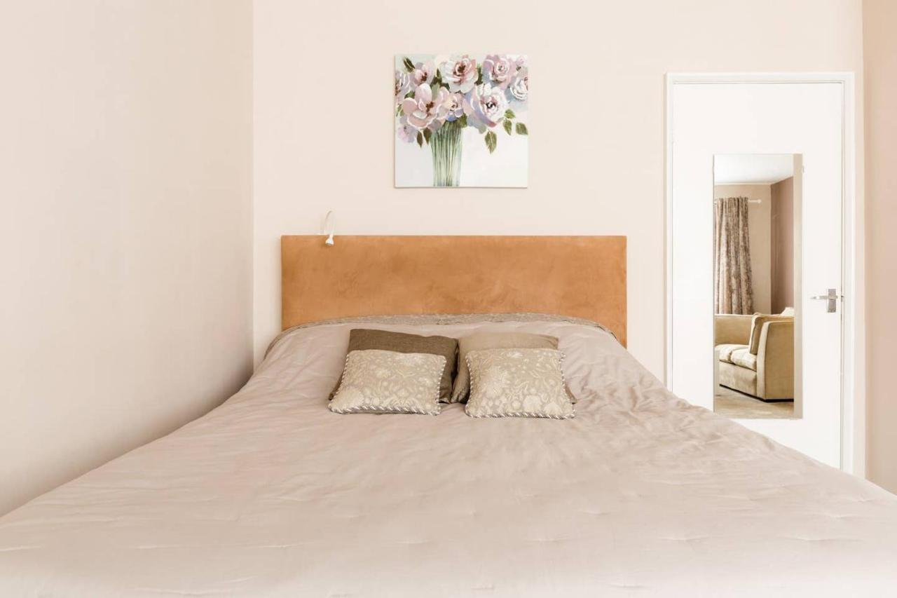 Chocolate Nest Apartment เลมิงตันสปา ภายนอก รูปภาพ